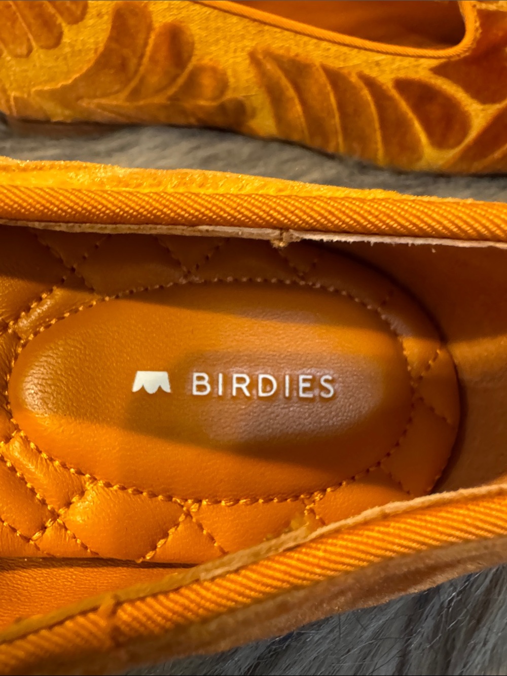 PRICE FIRM Birdies Velvet Pointed-Toe Flats in Mustard/Golden Orange Size 10 - Picture 2 of 10